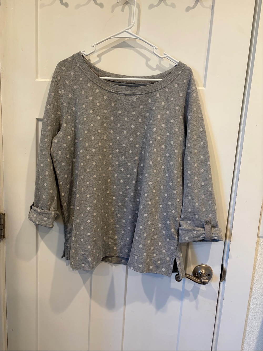 Women’s Gray Polka Dot Long-Sleeve Top